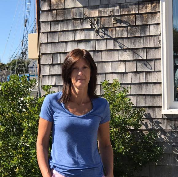 Meet your Posher, Ginette - Picture 1 of 1